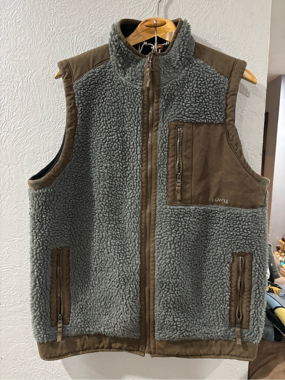 Kavu Men’s Size L Green Brown Sherpa Vest Full Zip Vintage Style Lined Heavy